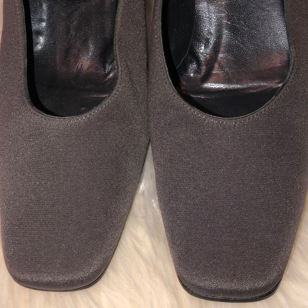 Stuart Weizman. Authentic. In Good Condition. - image 8